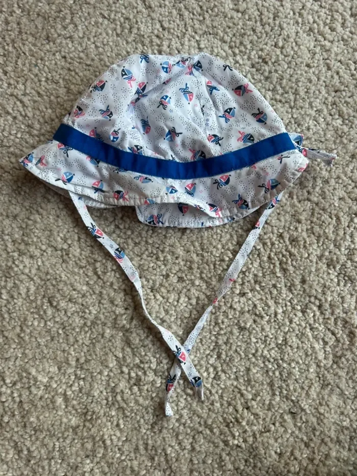 Joli chapeau bébé type bob avec liens fille - sergent major - 43/45 cm - photo numéro 3