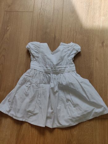 Jolie robe blanche 18 mois