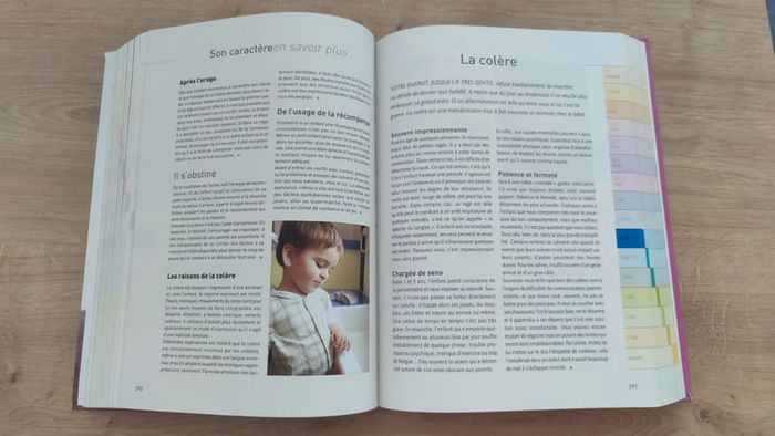 Livre "Élever bébé" - photo numéro 4