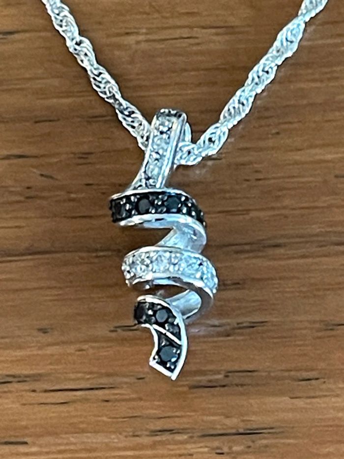 Collier et pendentif en argent 925 poinçonné - photo numéro 6