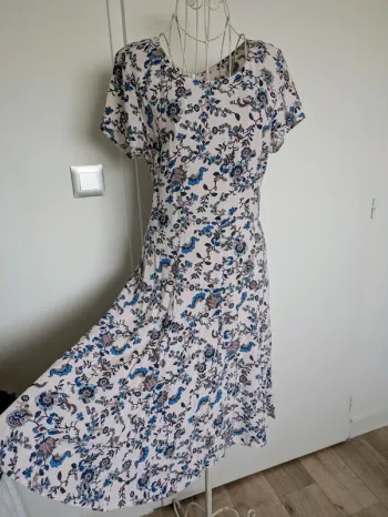 Robe légère fluide fleurie 36/38