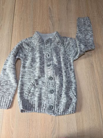 Gilet zippé ● 6 ans