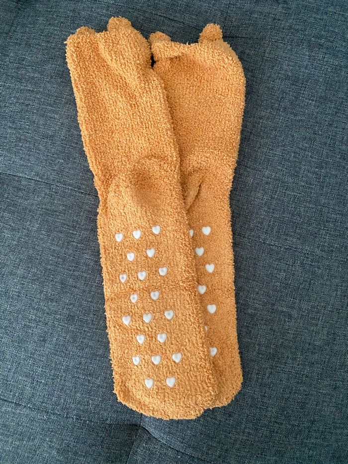 Chaussettes-chaussons - photo numéro 4