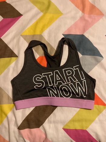 Brassière de sport gris foncé et violet start now