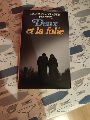 Livre "deux et la folie"