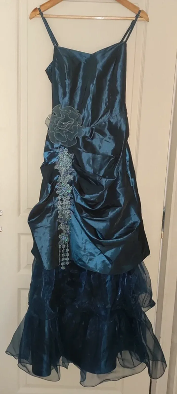 Robe de soirée - photo numéro 2