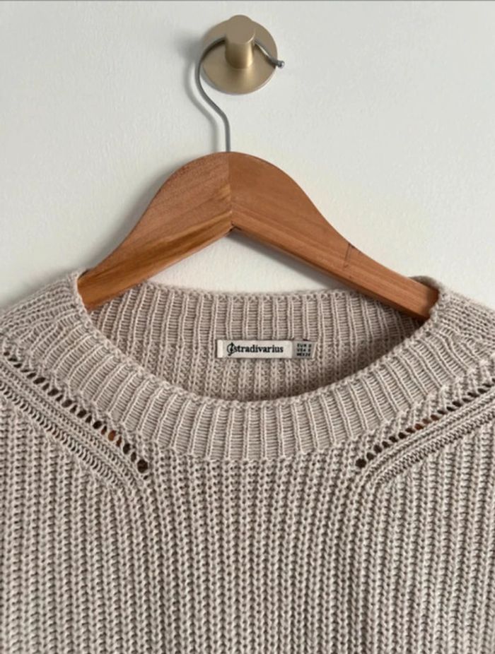 Pull en maille Stradivarius beige - photo numéro 3