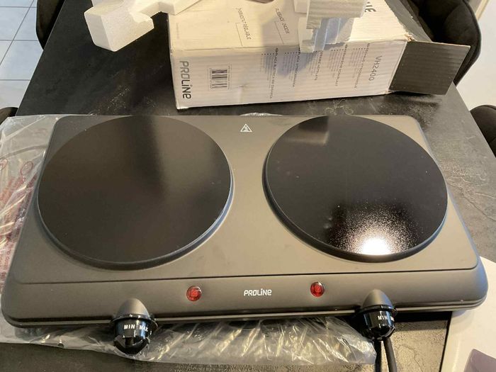 Plaque cuisson vitrocéramique portable neuve