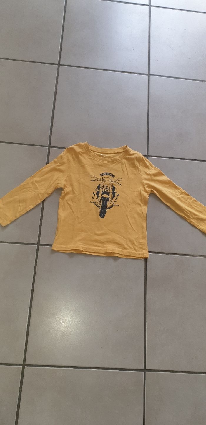 Tee shirt très bon état