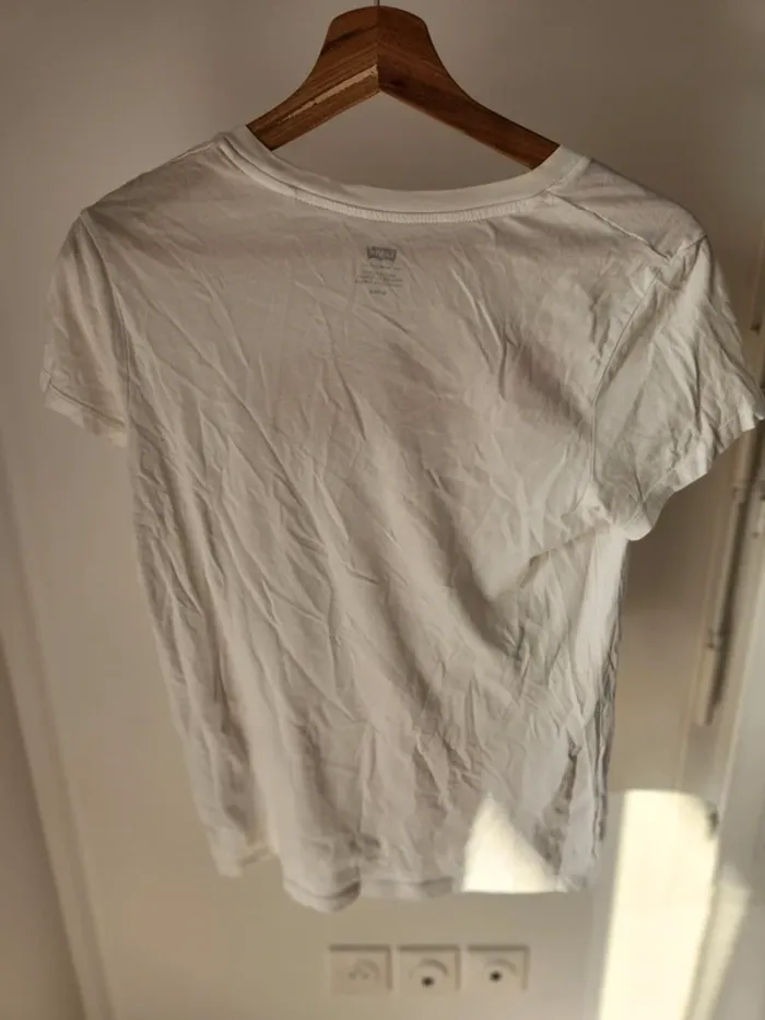Tee shirt levis S - photo numéro 2