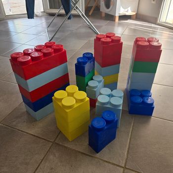 Lot gros cube de construction