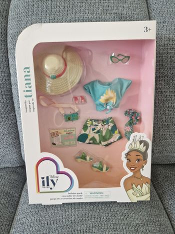 Accessoires tenue ily 4ever tiana