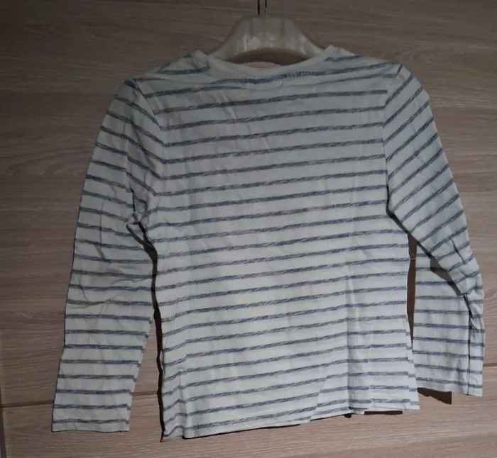 Tee-shirt manches longues mickey taille 6ans - photo numéro 2