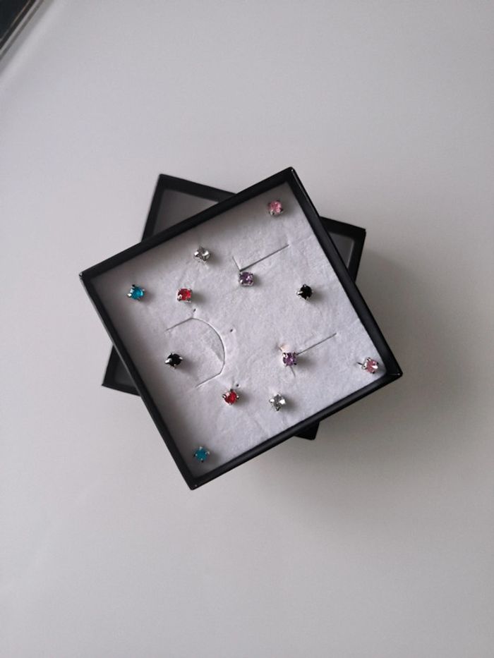 6 paires de boucles d'oreilles (puces) - photo numéro 6