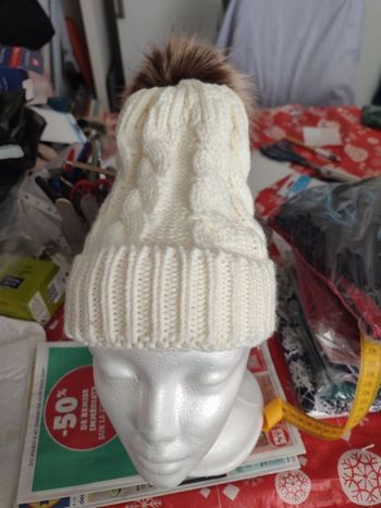 #kytieaccessoirefemme. Bonnet taille S