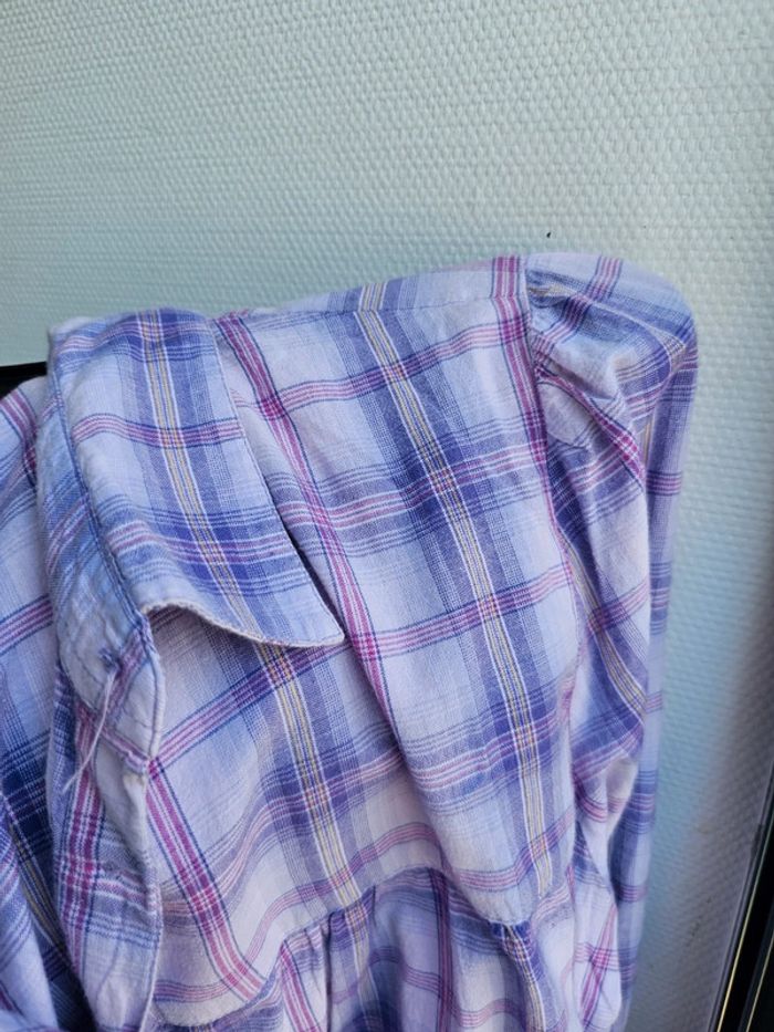 blouse / chemisier carreau violet
Taille 48 - femme - photo numéro 4