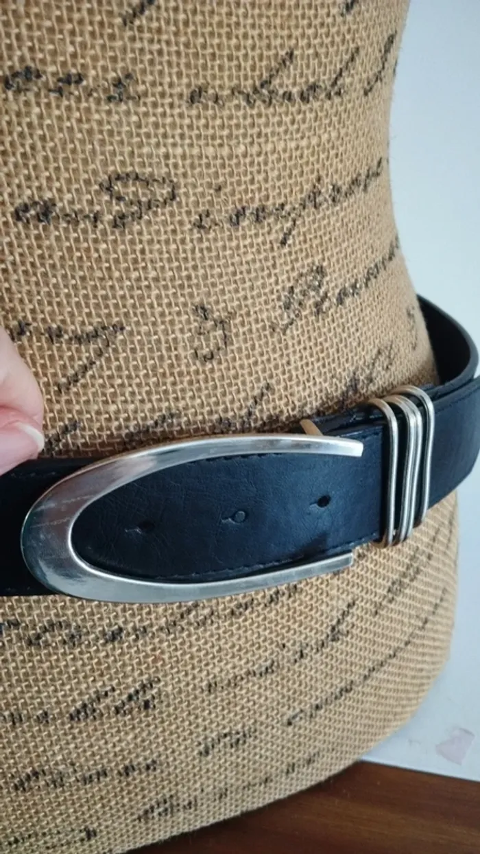 Ceinture noire boucle argenté 80 cm - photo numéro 9