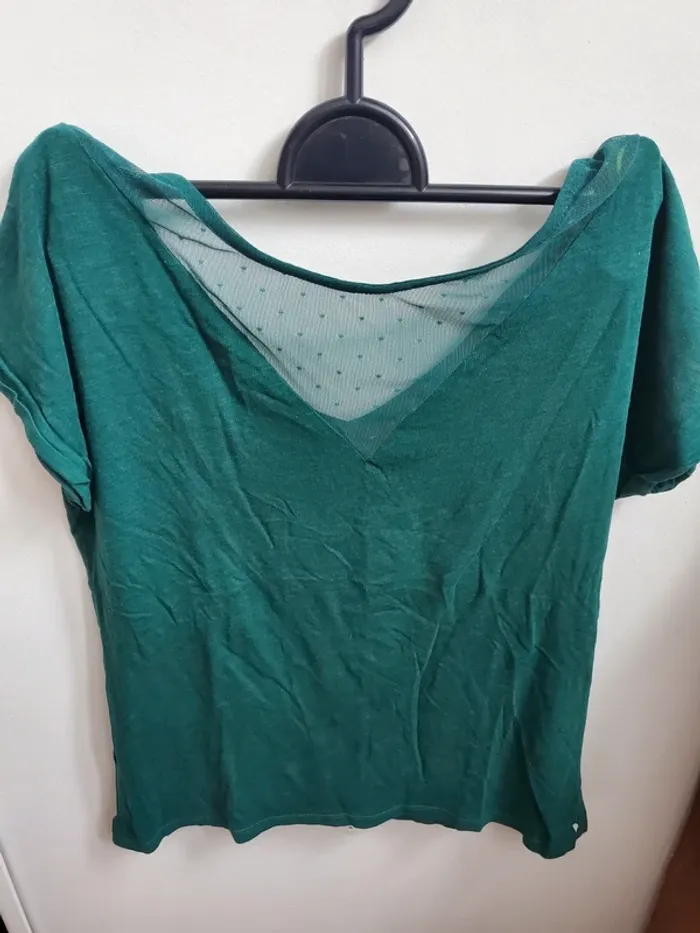 Ensemble Short s et tee-shirt vert