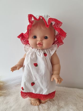 Robe fraises poupées