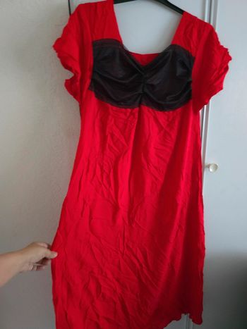 Robe légère et fluide taille unique neuve