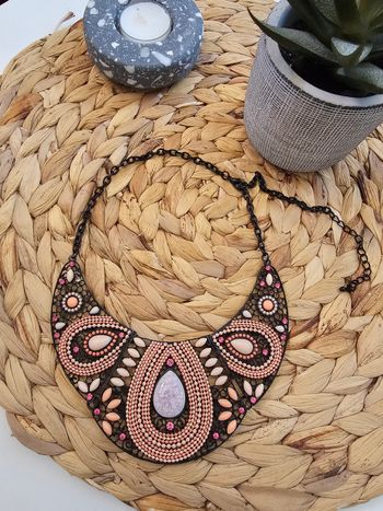 Collier fantaisie coloré