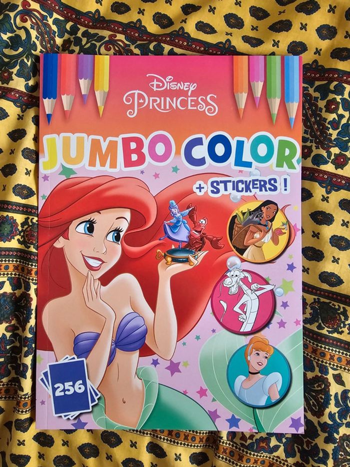 Cahier de coloriage xxl + stickers princesses disney