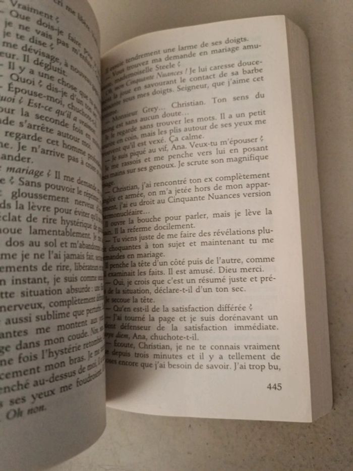 EL James 50 nuances plus sombres. La trilogie Fifty Shades - photo numéro 6