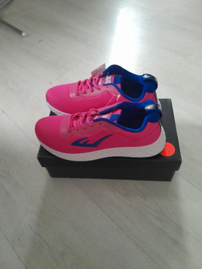 Baskets Everlast neuves avec boîtes taille 40 - photo numéro 4
