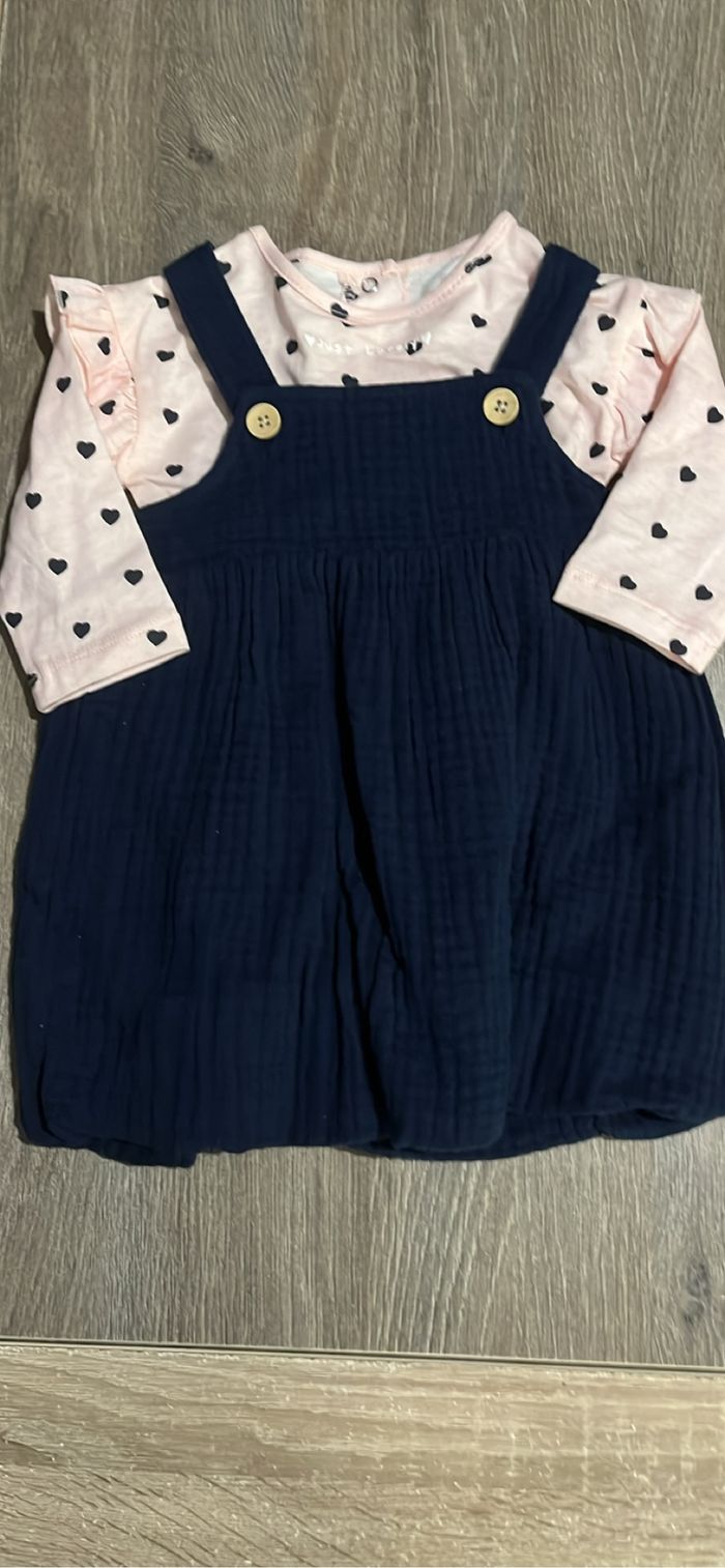 Robe et son teeshirt manches longues