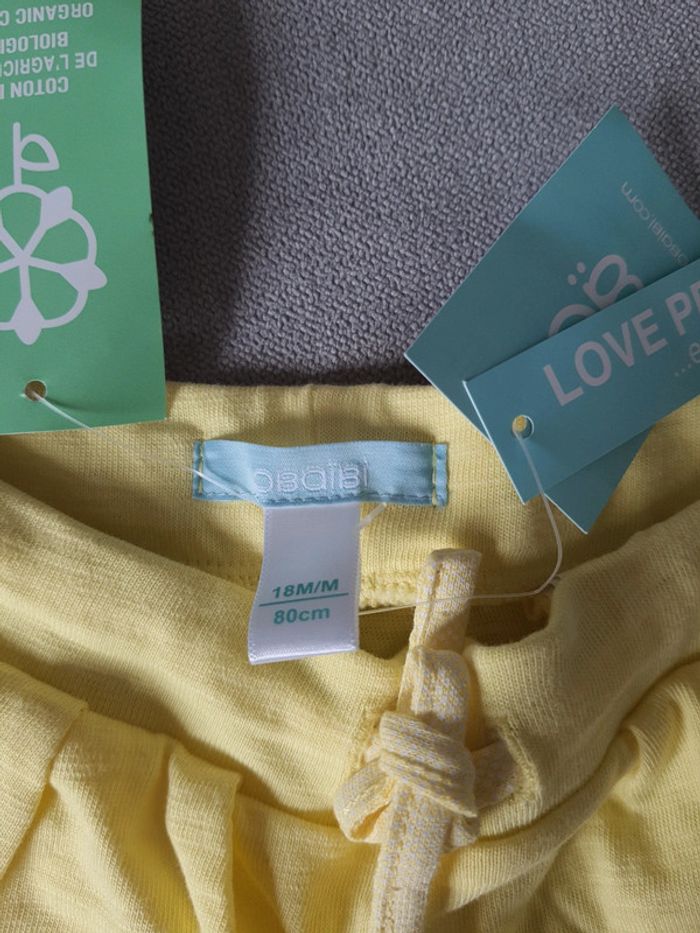 Short Obaïbi taille 18 mois neuf avec étiquettes - photo numéro 2