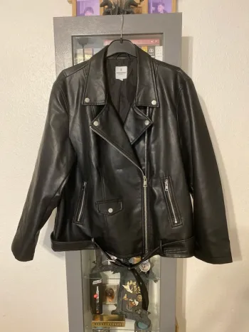 superbe veste en simili cuir perfecto CLOCKhouse 52 neuf