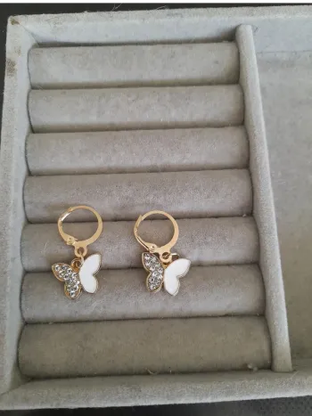 boucle d'oreille