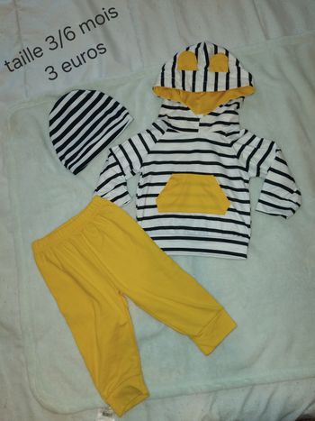 Ensemble taille  3/6 mois