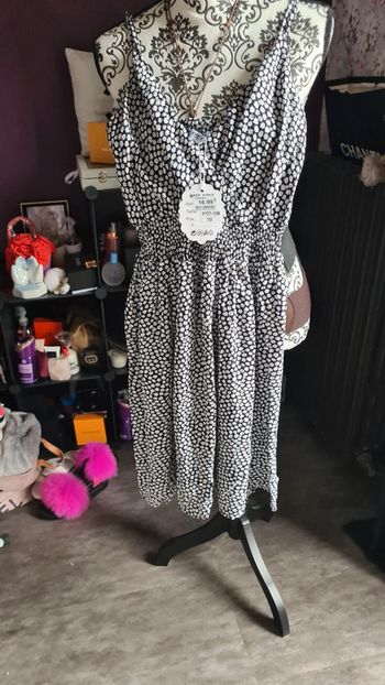 Robe fleuri noir et blanc