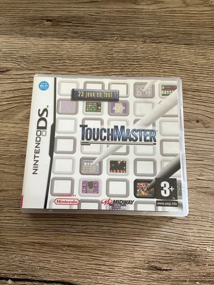 boîte ds avec notice touchmaster Nintendo ds vendu sans le jeu