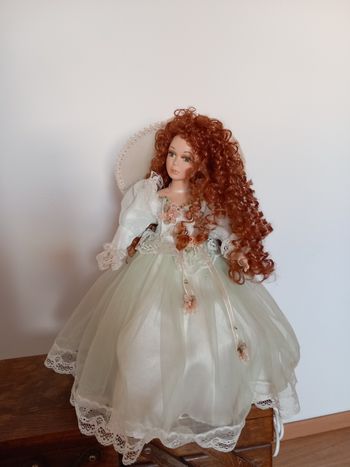 Lampe de chevet poupée