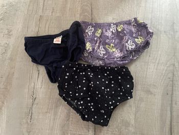 Très beau lot de 3 bloomer 12 mois fille