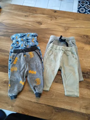 Lot 9 mois pantalons jogging