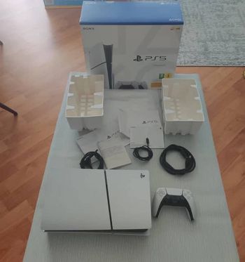 PlayStation 5 Pro avec lecteur de disque/Dualsense Chroma Pearl/MINT + FACTURE