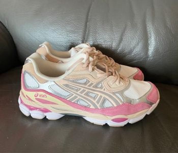 Asics blanche et rose