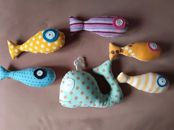 Lot peluches poissons baleine