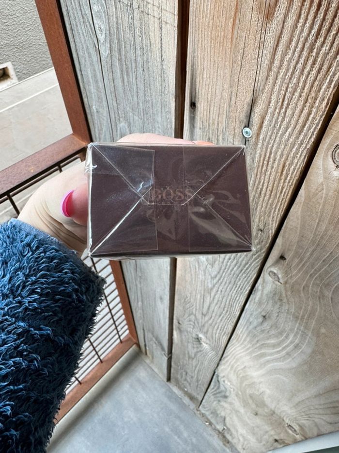 BOSS The Scent For Her Absolute Eau de Parfum 50ml - photo numéro 4