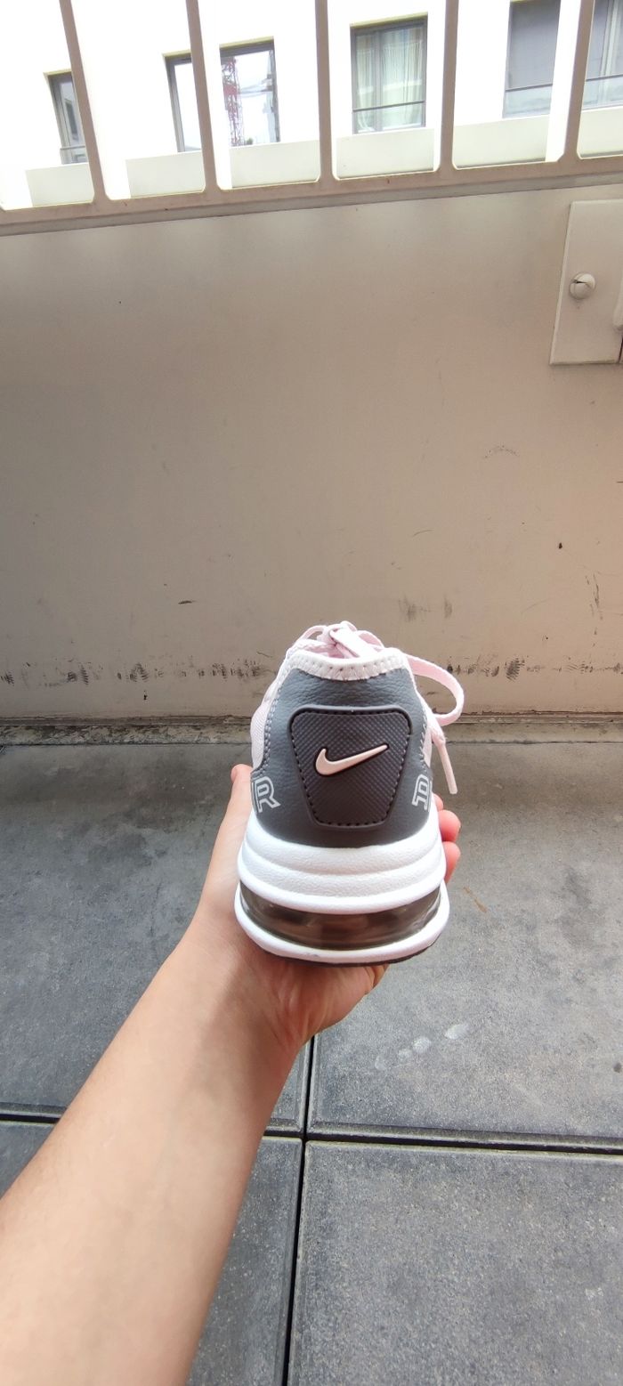 Chaussures de sport Nike - photo numéro 3