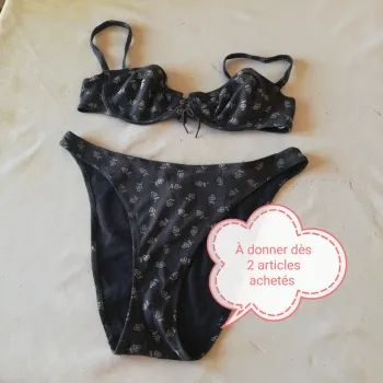 Maillot de bain 2 pièces noir à motifs t. 38/40