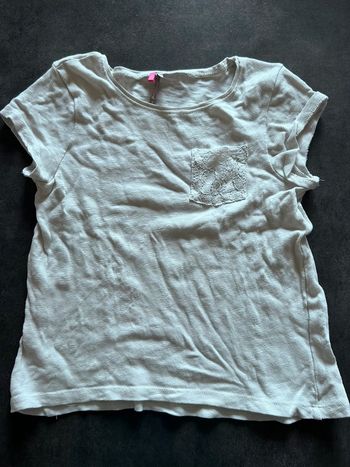TEE shirt 8 ans