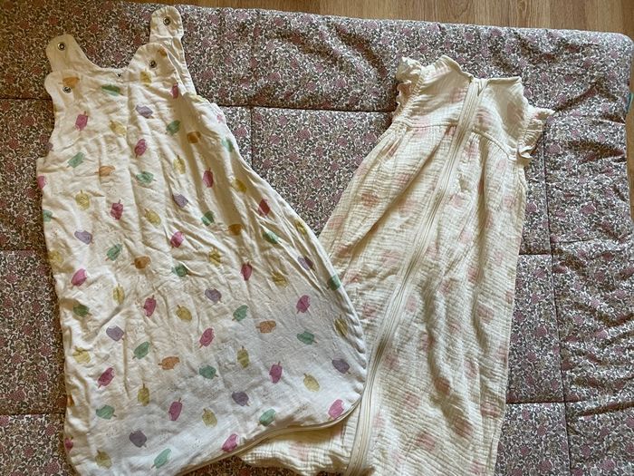 Lot 2 gigoteuse fille