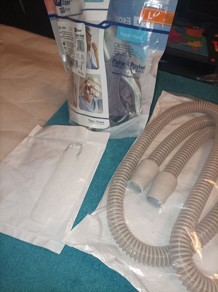 Masque Facial pour l'apnée du sommeil avec 2 Bulles Nasal,1 Tube neuf avec emballage d'origine complet Taille L - photo numéro 5