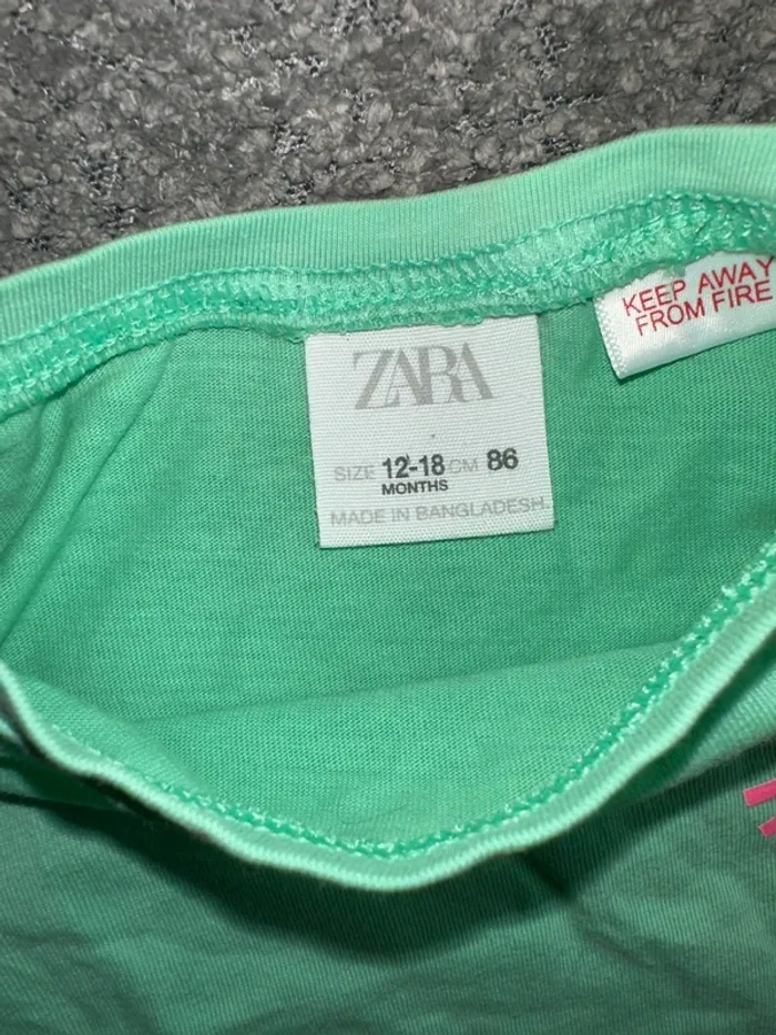 T shirt manches courtes vert et rose Zara - photo numéro 2