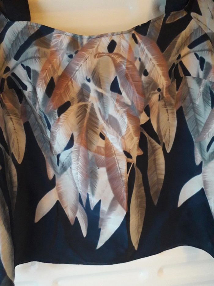 Sisley haut motif feuillage  taille M L = 40/42 - photo numéro 2