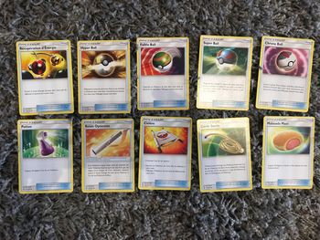 Cartes Pokémon dresseur objet
